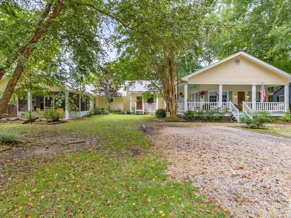 1834 AMERICA Street , Mandeville, LA 70448