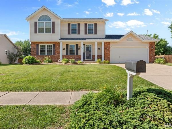208 Fairington Drive , Troy, IL 62294