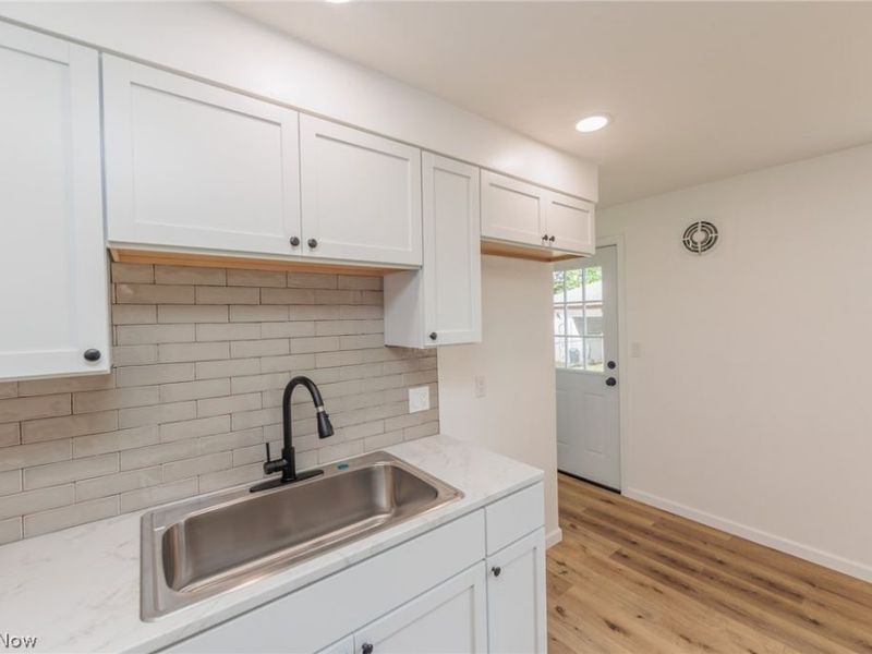 1218 W 44th Street, Lorain, OH 44053 Photo 6