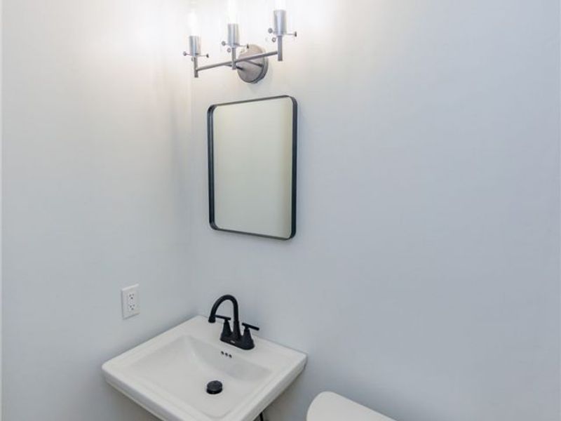 1218 W 44th Street, Lorain, OH 44053 Photo 9