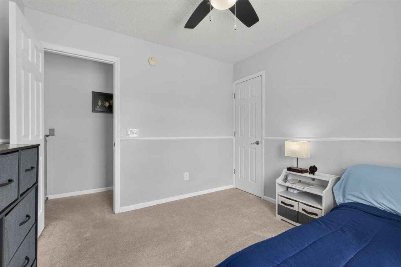 105 Warrell Circle Photo 33