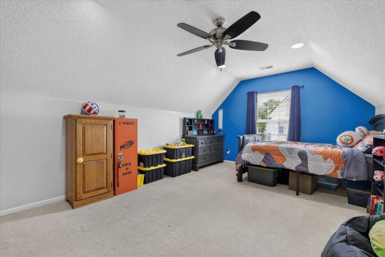 105 Warrell Circle Photo 34