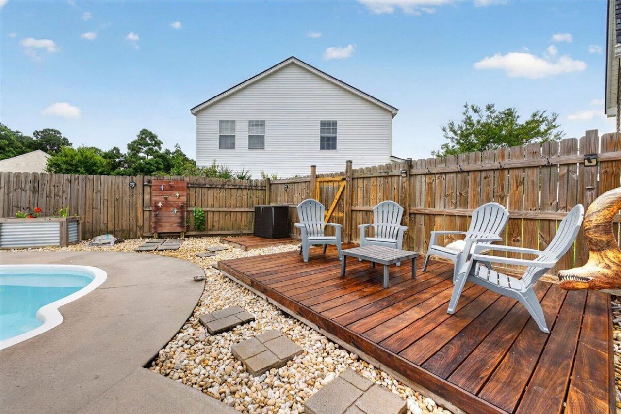 105 Warrell Circle Photo 40