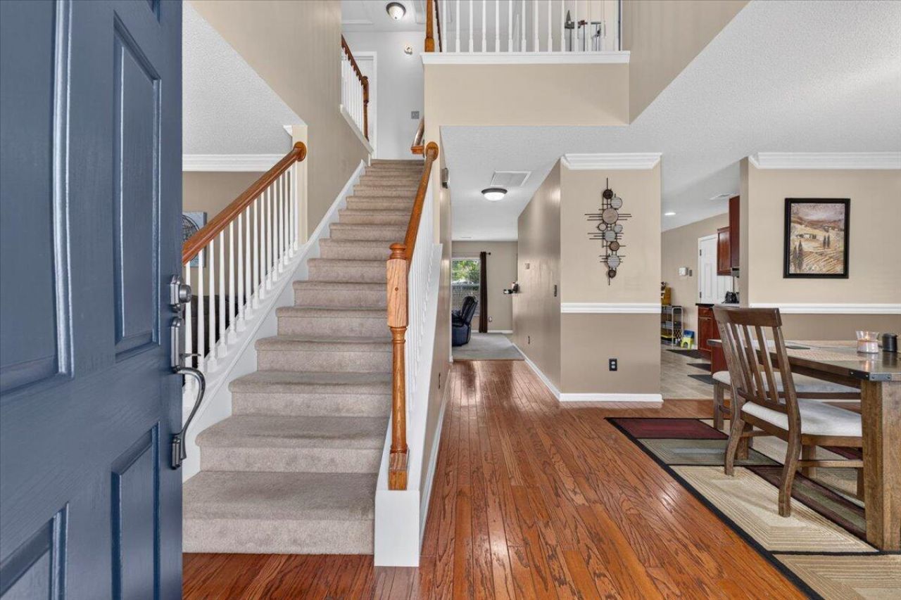 105 Warrell Circle Photo 5