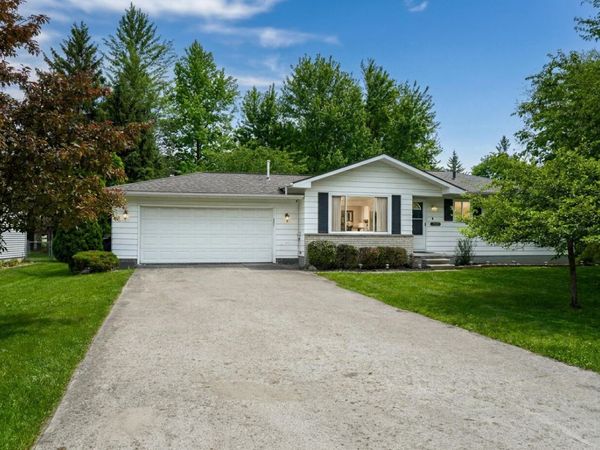 1239 Atkinson Avenue, Bloomfield Hills, MI 48302