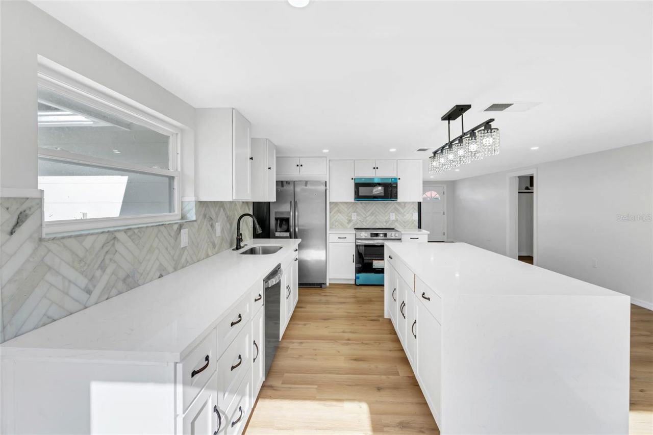 4603 Atlantic Avenue, Sarasota, FL 34233 Photo