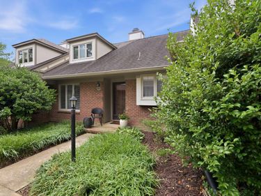 127 Essex Drive, Chapel Hill, NC 27514
