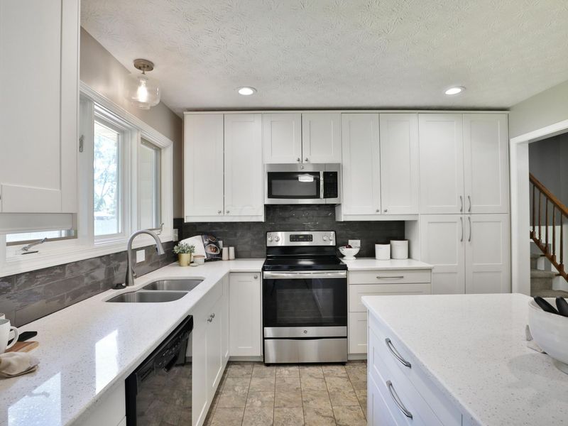 6666 Millbrae Road, Columbus, OH 43235 Photo 14