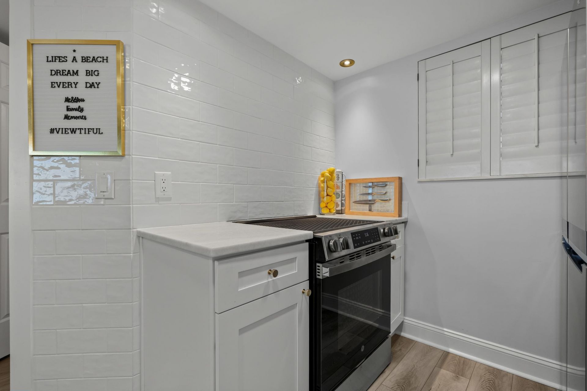 5523 N Ocean Blvd. Photo 23