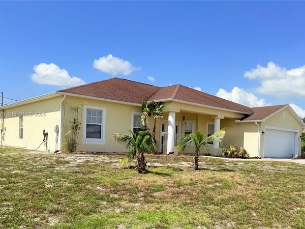 3762 SW Darby Ln, Port St. Lucie, FL 34953