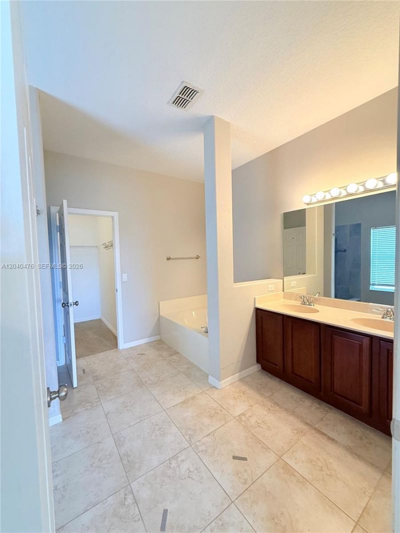 3762 SW Darby Ln, Port Saint Lucie, FL 34953 Photo
