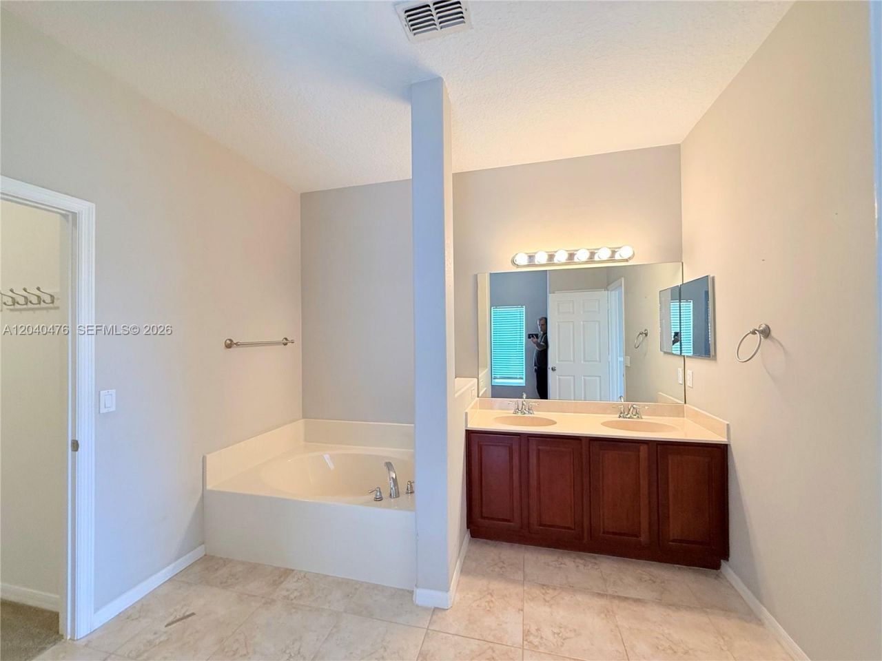 3762 SW Darby Ln, Port Saint Lucie, FL 34953 Photo