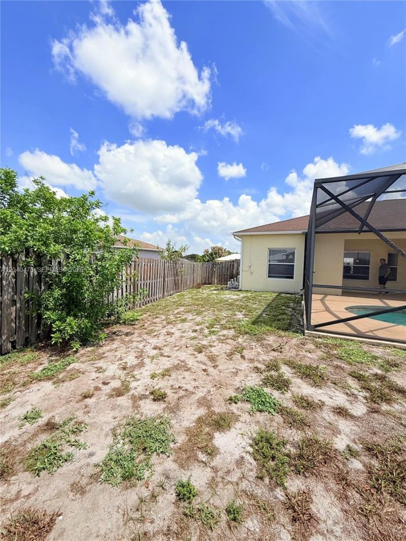 3762 SW Darby Ln, Port Saint Lucie, FL 34953 Photo
