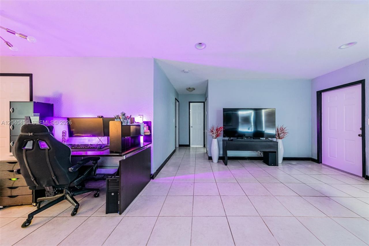 7006 NW 99th Way , Tamarac, FL 33321 Photo