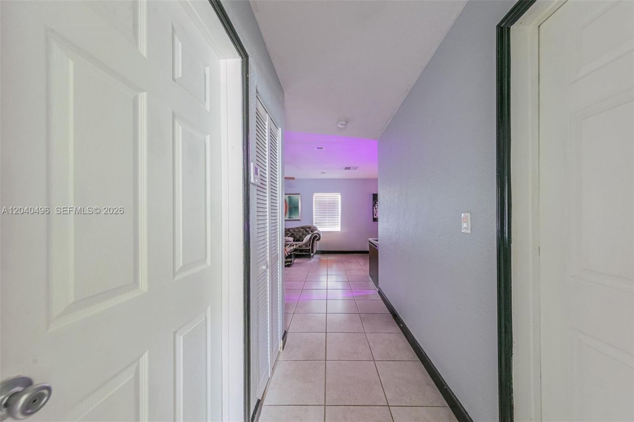 7006 NW 99th Way , Tamarac, FL 33321 Photo