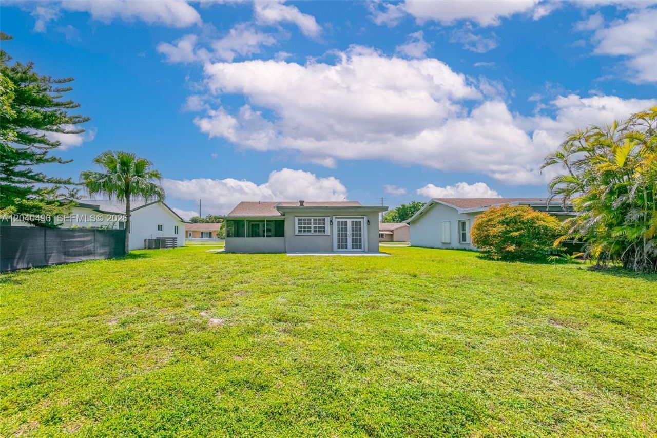 7006 NW 99th Way , Tamarac, FL 33321 Photo
