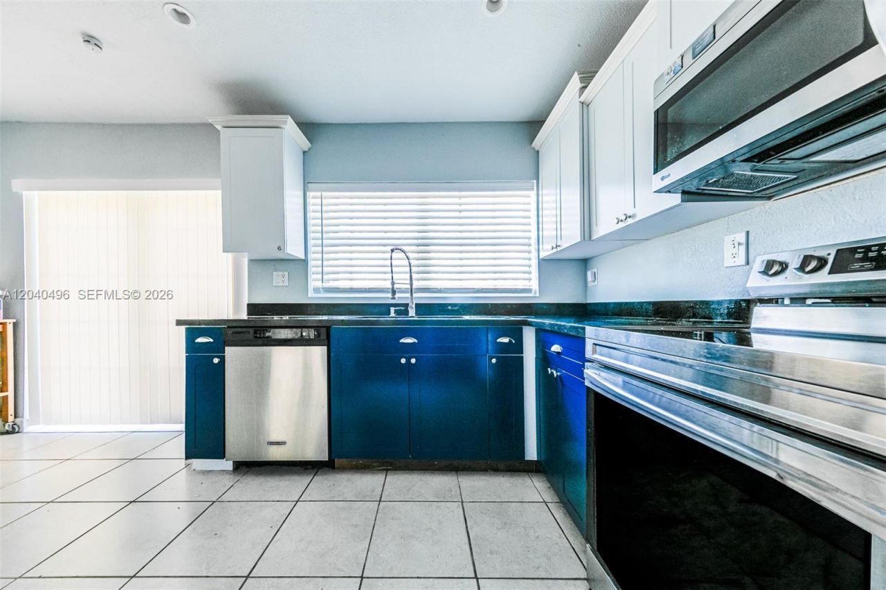 7006 NW 99th Way , Tamarac, FL 33321 Photo
