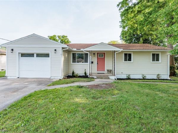 1730 W 20th Street , Lorain, OH 44052