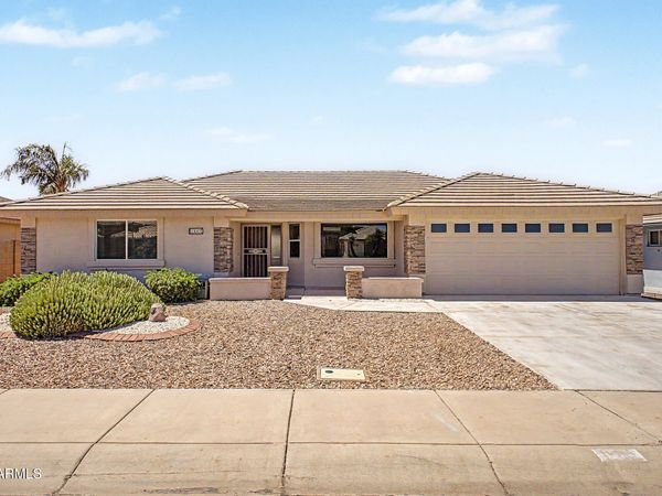11247 E MEDINA Avenue, Mesa, AZ 85209
