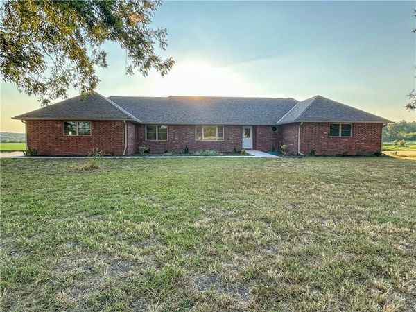 15360 KS 7 Highway, Centerville, KS 66014