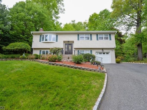 630 Van Emburgh Ave, Washington, NJ 07676
