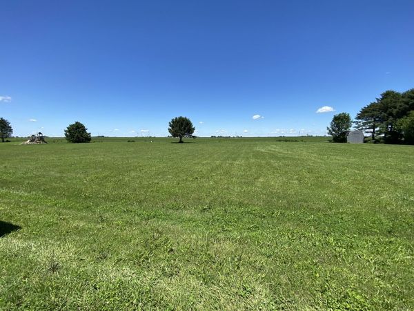 100 W Ririe Place, Flanagan, IL 61740