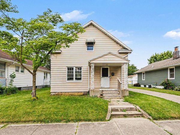 1013 S 34th Street, South Bend, IN 46615