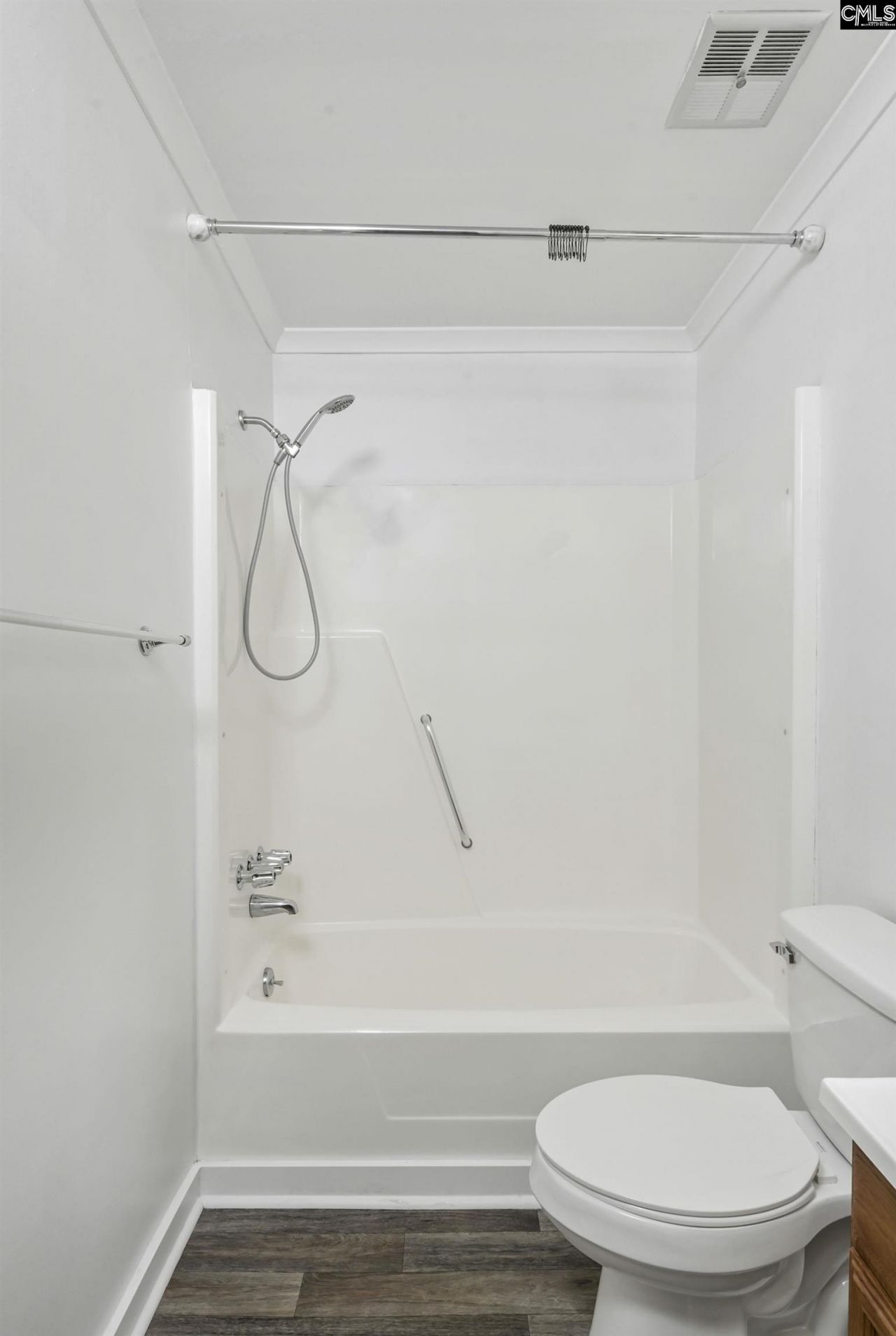 1030 Crosshill Lane Photo 17