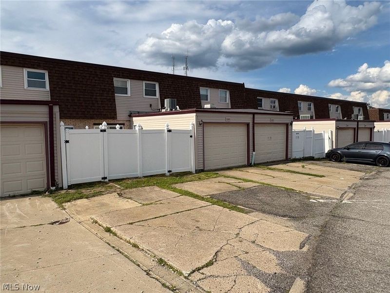 4245 Bennington Boulevard, Brunswick, OH 44212 Photo 45