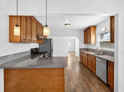 530 E G St, Oakdale, CA 95361 Photo