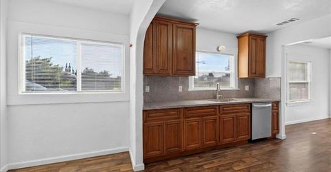 530 E G St, Oakdale, CA 95361 Photo