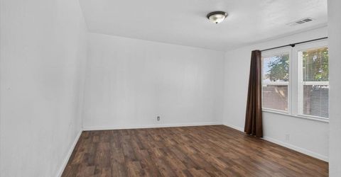 530 E G St, Oakdale, CA 95361 Photo
