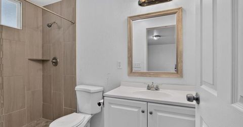 530 E G St, Oakdale, CA 95361 Photo