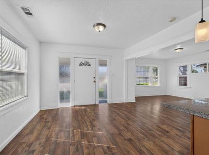 530 E G St, Oakdale, CA 95361 Photo