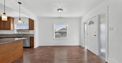 530 E G St, Oakdale, CA 95361 Photo