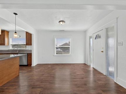 530 E G St, Oakdale, CA 95361 Photo
