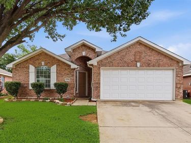 8500 Prairie Fire Drive, Fort Worth, TX 76131