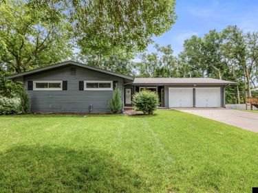 2815 S 102nd Street, Omaha, NE 68124