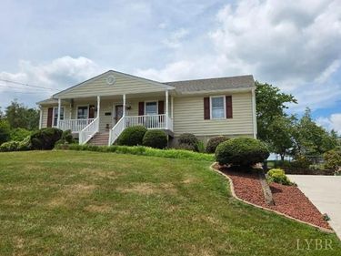 629 Sherman Drive, Lynchburg, VA 24502
