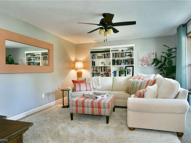 8930 Echo Lake Drive NE, Warren, OH 44484 Photo 10