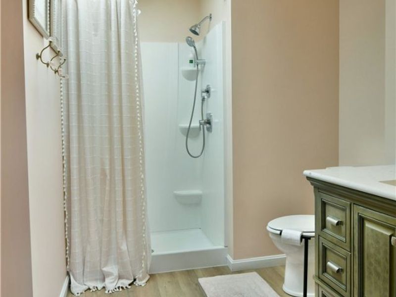 8930 Echo Lake Drive NE, Warren, OH 44484 Photo 32