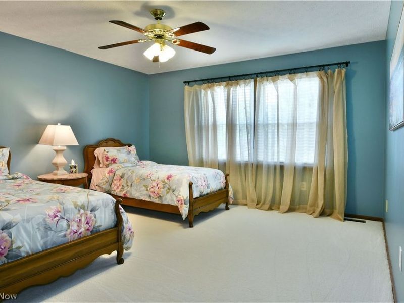 8930 Echo Lake Drive NE, Warren, OH 44484 Photo 34