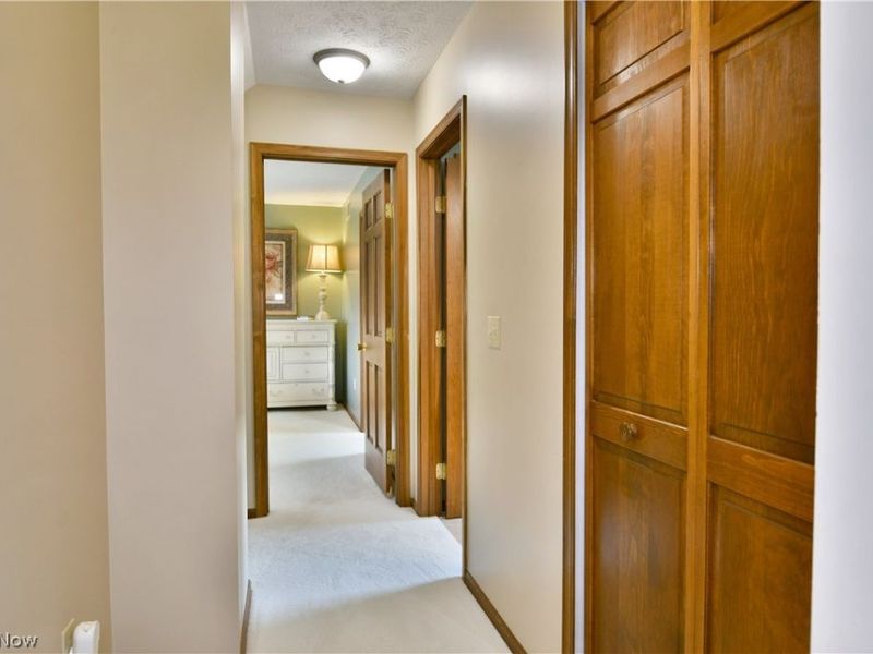 8930 Echo Lake Drive NE, Warren, OH 44484 Photo 42