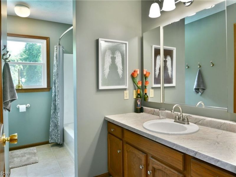 8930 Echo Lake Drive NE, Warren, OH 44484 Photo 44