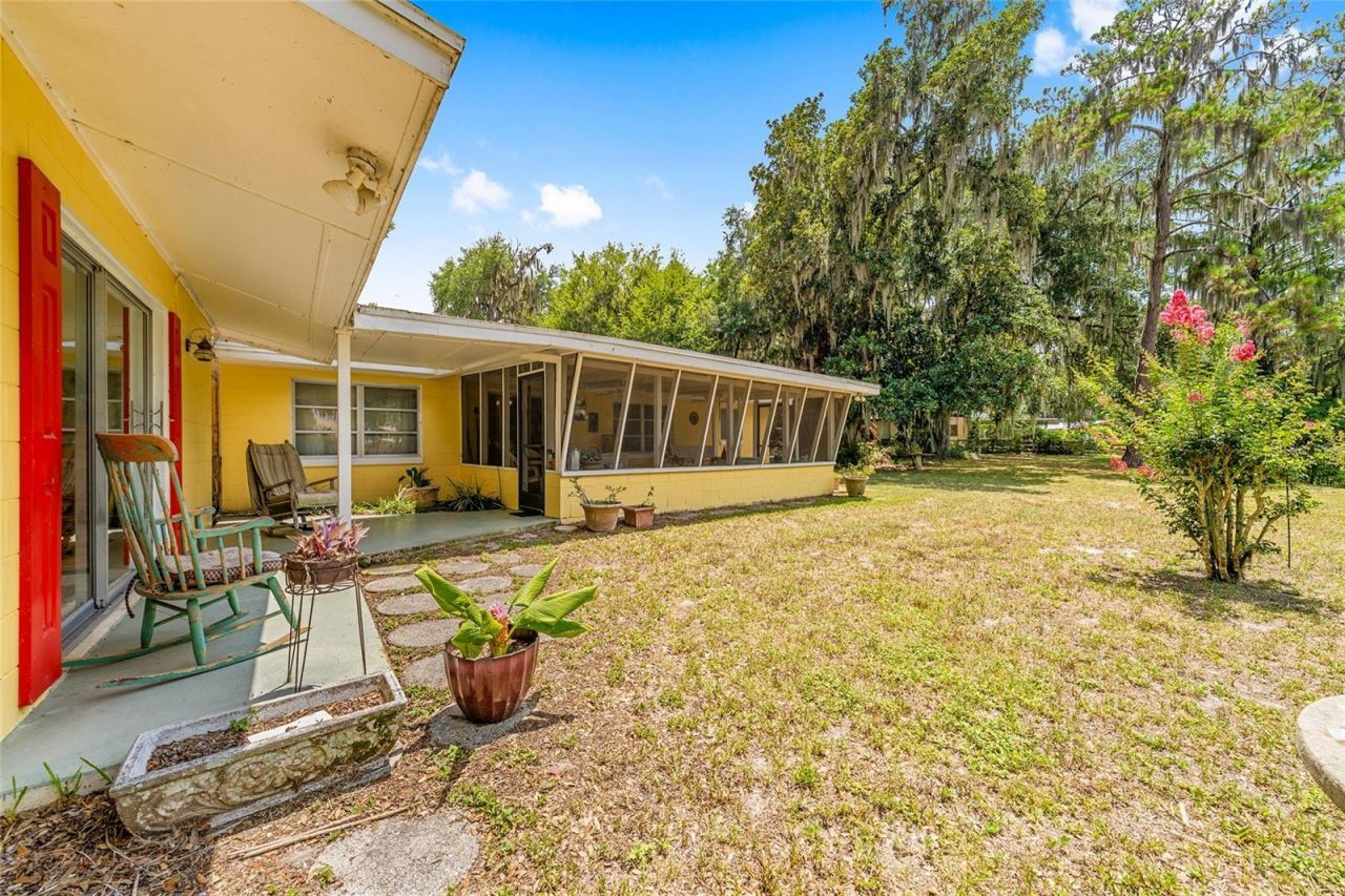 2345 Cr 453 , Lake Panasoffkee, FL 33538 Photo