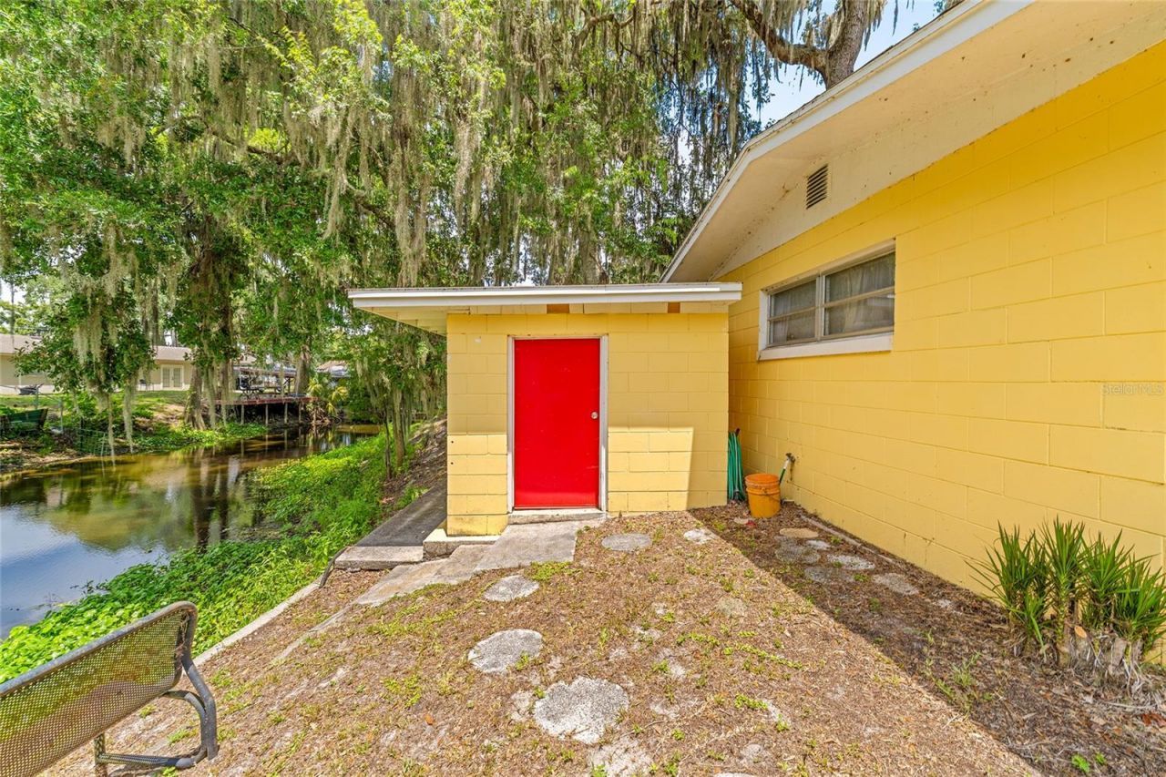2345 Cr 453 , Lake Panasoffkee, FL 33538 Photo