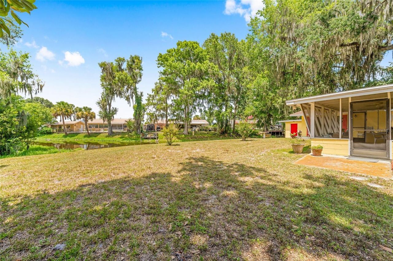 2345 Cr 453 , Lake Panasoffkee, FL 33538 Photo