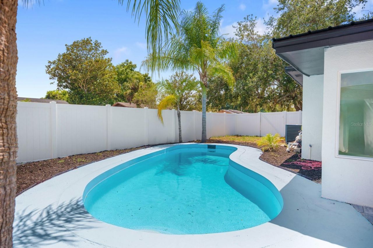1201 Windy Ridge Drive , Brandon, FL 33510 Photo