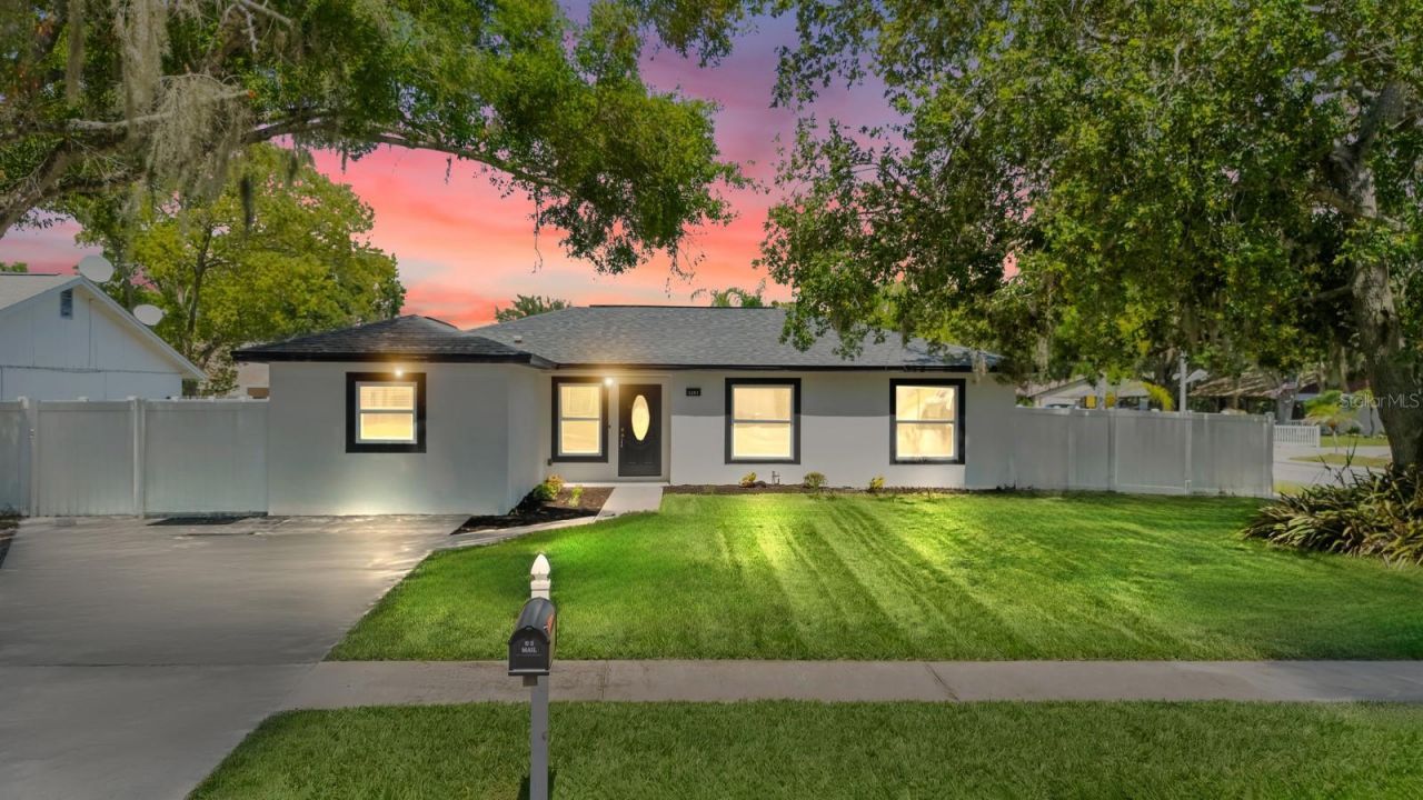 1201 Windy Ridge Drive , Brandon, FL 33510 Photo