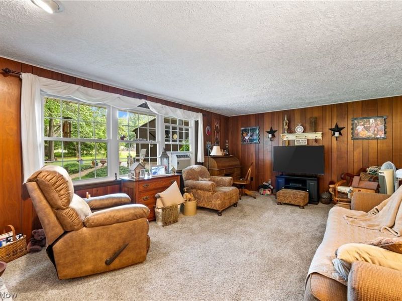 2560 Kenyon Avenue NW, Massillon, OH 44647 Photo 4
